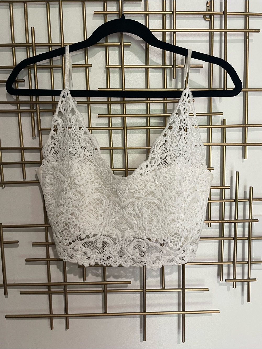 Anself White Lined Lace Crop Top